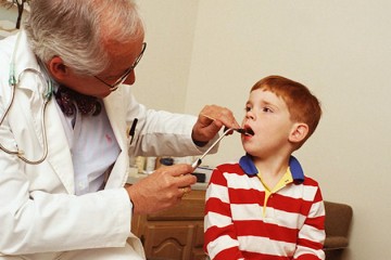 Влажный кашель у ребенка: лечение
