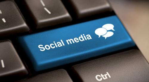 Социальные сети – не замена личному общению, считают исследователи